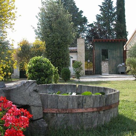 Subretia Residenze Di Campagna Aparthotel Fabbri Exterior photo