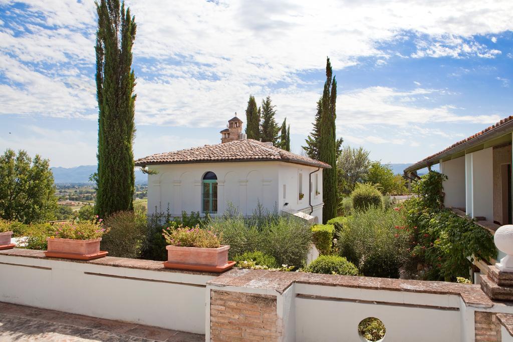 Subretia Residenze Di Campagna Aparthotel Fabbri Exterior photo